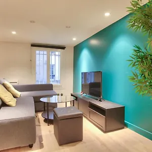 Studio Republique Saint Martin Paris