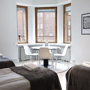 2ndhomes Luxurious 144 M2 Stylish 3 Bedroom Center Apartment Helsinki