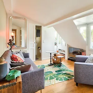 Marais Chic Heart Of Paris, Premium Location ! Paris